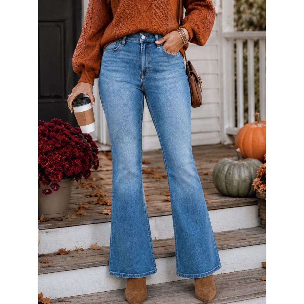 Old Navy High-Rise Flare Jeans Womens 10 Medium Wash Stretch Denim Y2K Boho
